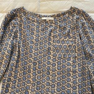 Loft long sleeve blouse. Size small in great condition